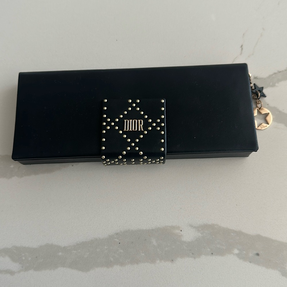 Lip gloss box